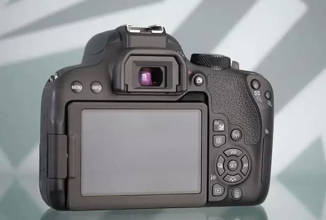 Canon EOS 800D Body — фото 2
