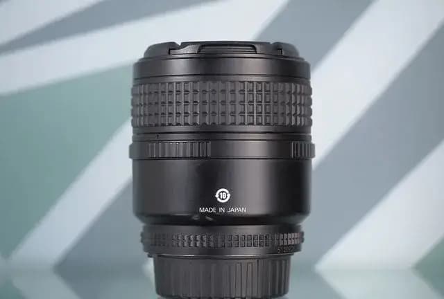 Nikon AF Micro-NIKKOR 60mm f/2.8D — Nikon F — фото 2