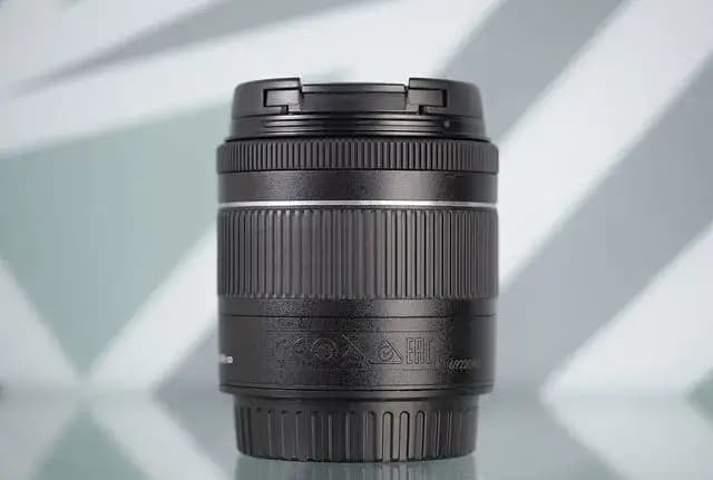 Canon EF-S 18-55mm f/4-5.6 IS STM — Canon EF-S — фото 3
