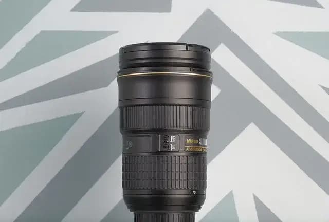 Nikon AF-S NIKKOR 24-70mm f/2.8G ED — Nikon F — фото 3