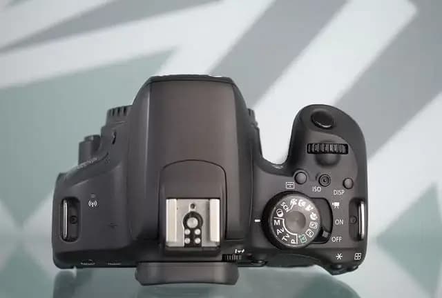 Canon EOS 800D Body — фото 4