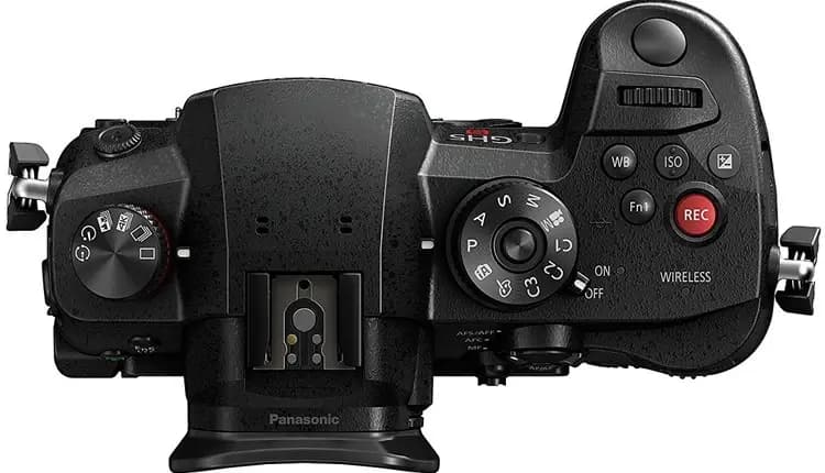 Panasonic DC-GH5 S Black - фото 3
